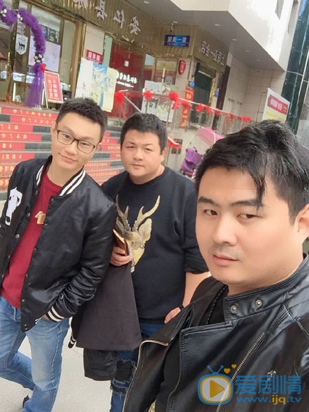 李冲日常生活照图片 李冲高清写真_李冲高清剧照