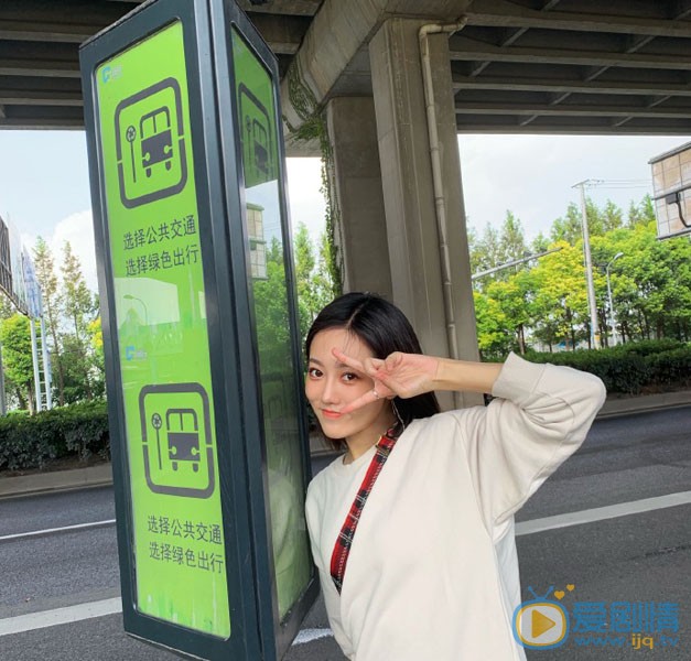 陈亮言日常生活照图片 陈亮言高清写真_陈亮言高清剧照
