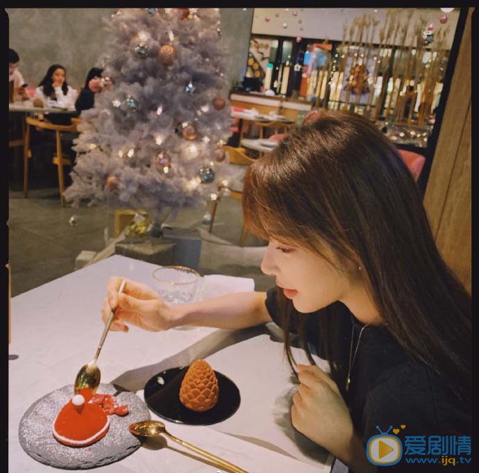 柯乃予日常生活照图片 柯乃予高清写真_柯乃予高清剧照