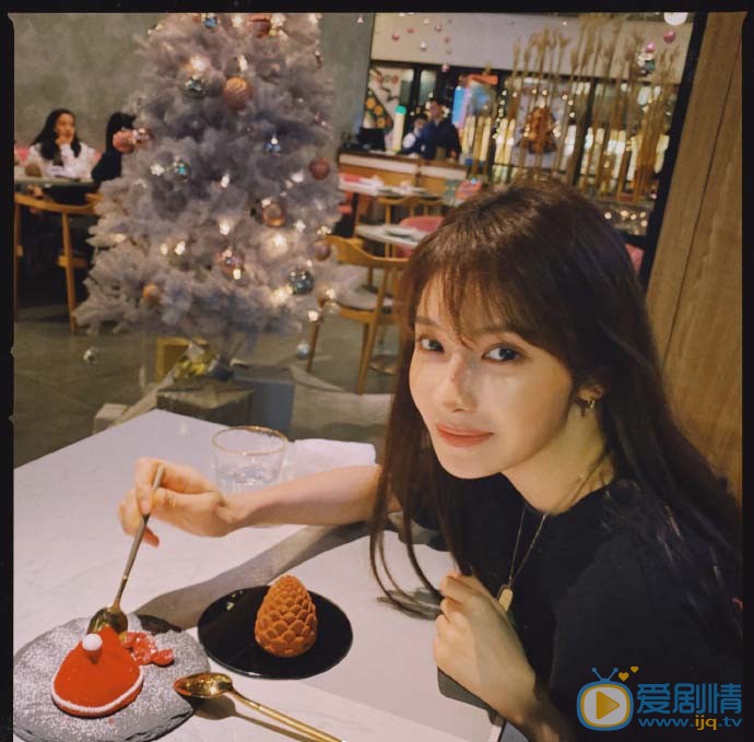 柯乃予日常生活照图片 柯乃予高清写真_柯乃予高清剧照
