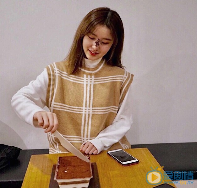 姚依凡日常生活照图片 姚依凡高清写真_姚依凡高清剧照