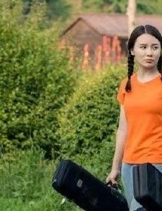 《刘老根3》赵本山关门弟子演保姆获赞 只有21岁