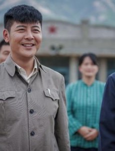 远方的山楂树彭天翼扮演者是谁？彭天翼结局是什么？