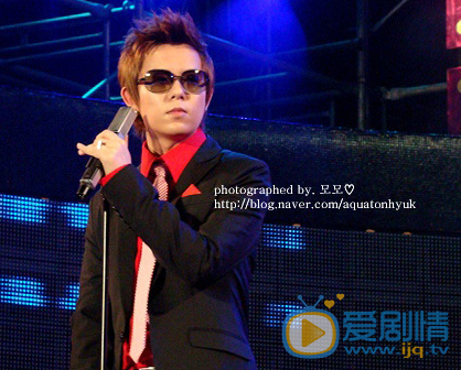 安胜浩演唱会 安胜浩高清写真_安胜浩高清剧照