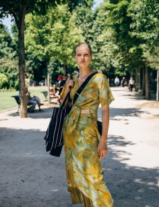 微胖女生夏季怎样选择适合自己的半裙