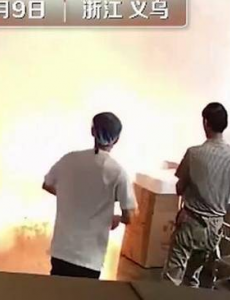 员工因打赌用酒精放火烧厂被拘留，网友，没有一点常识吗？