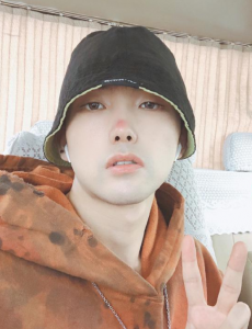 陈顺否认与赵小棠恋情，大伙儿全是单身汪