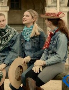 高端围巾品牌排行榜有哪些 其中爱马仕当之无愧的围巾之王