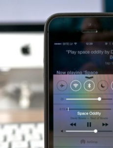 安卓手机新功能对标苹果AirDrop，基本可以抛弃有线传输