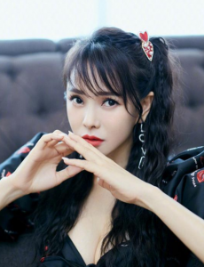 陈孝志发文喊话伊能静，演艺圈难交知心