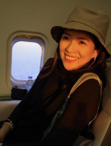 章子怡疑似怀三胎，小腹明显凸起