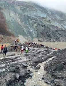缅甸一矿区塌方约200人被埋，导致最少50人死亡